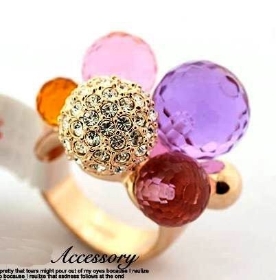 LUXURY PURPLE SWAROVSKI CRYSTALS COCKTAIL RING